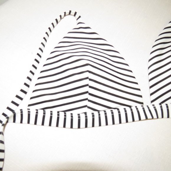 Hollister Black/White Striped Bikini Top Size M - Picture 3 of 3